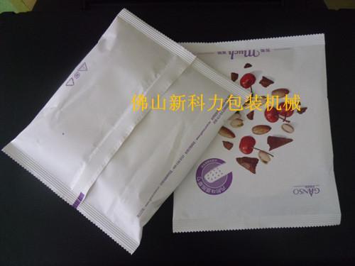 供应蛋糕刀叉包装机械